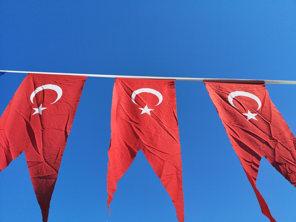 Turkey Bans Cryptocurrencies